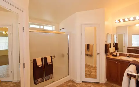 11951 Lewis, Redding, CA 96003 photo 16