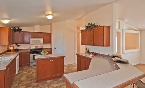 11951 Lewis, Redding, CA 96003 photo 8