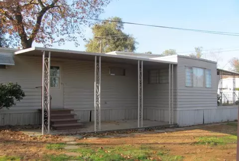 17823 Paradise Ln, Redding, CA 96003 photo 2