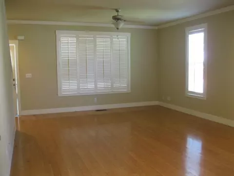 855 Fell St, Redding, CA 96001 photo 3