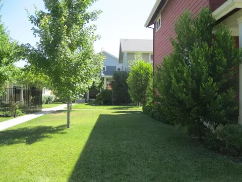 855 Fell St, Redding, CA 96001 photo 17