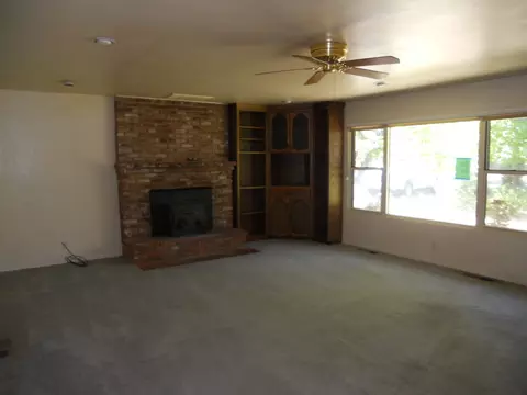 8787 Redbank Rd, Redding, CA 96001 photo 2