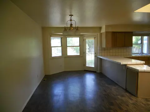 8787 Redbank Rd, Redding, CA 96001 photo 4