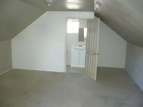 1335 Mistletoe Ln, Redding, CA 96002 photo 16