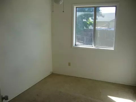 1335 Mistletoe Ln, Redding, CA 96002 photo 17