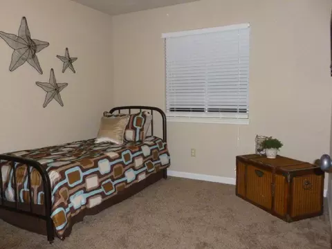 1639 Hominy Way, Redding, CA 96003 photo 13