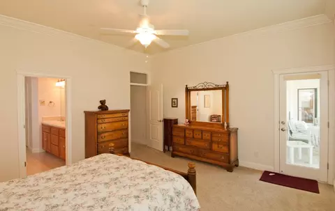 1017 Coggins St, Redding, CA 96003 photo 18