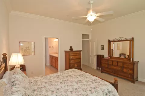 1017 Coggins St, Redding, CA 96003 photo 16