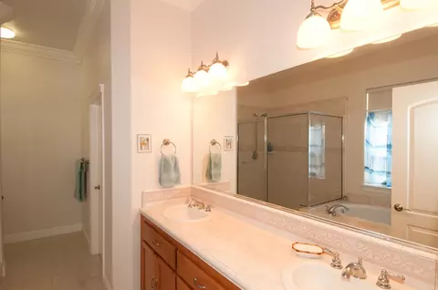 1017 Coggins St, Redding, CA 96003 photo 20