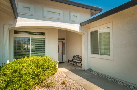 1017 Coggins St, Redding, CA 96003 photo 3