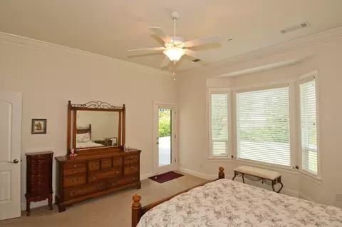 1017 Coggins St, Redding, CA 96003 photo 17
