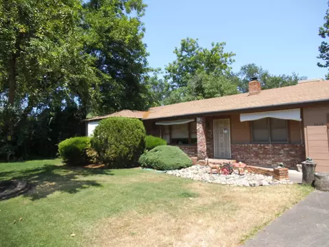 3035 Birch Way, Redding, CA 96002 photo 2
