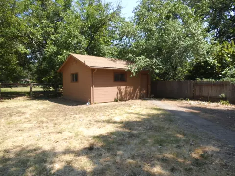 3035 Birch Way, Redding, CA 96002 photo 11