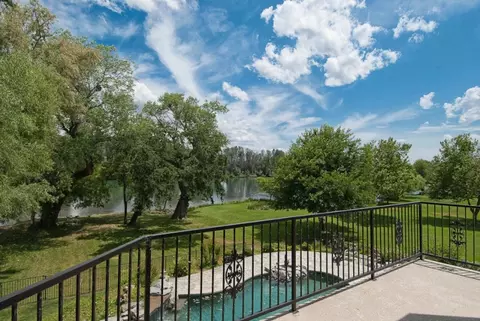 3445 Riverview Dr, Redding, CA 96001 photo 26