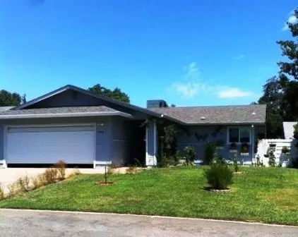 2642 Pernie Trl, Redding, CA 96001 photo 1