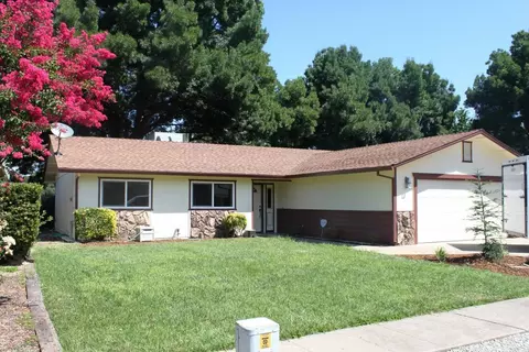 462 Rivella Vista Dr, Redding, CA 96001 photo 1