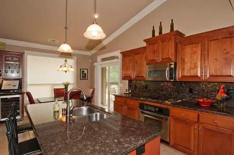 2962 Smith Riv, Redding, CA 96002 photo 13