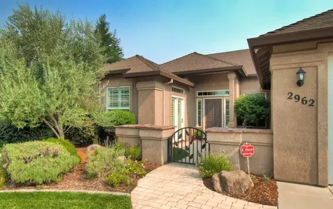 2962 Smith Riv, Redding, CA 96002 photo 2
