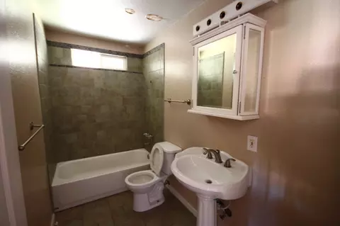 2345 Corona St, Redding, CA 96002 photo 8