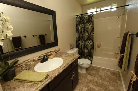 132 Woodhill Dr, Redding, CA 96003 photo 9