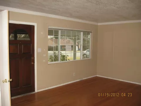 235 Beverly Dr, Red Bluff, CA 96080 photo 2
