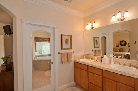 2172 Lafayette Ct, Redding, CA 96003 photo 20