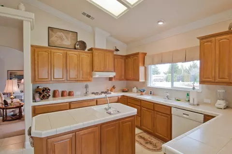 2172 Lafayette Ct, Redding, CA 96003 photo 10