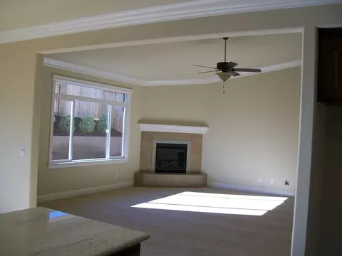 663 Rogue River Way, Redding, CA 96003 photo 6