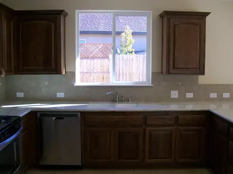 663 Rogue River Way, Redding, CA 96003 photo 8