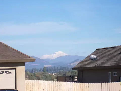 663 Rogue River Way, Redding, CA 96003 photo 31