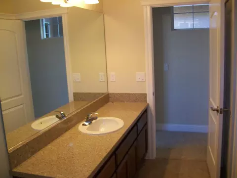 663 Rogue River Way, Redding, CA 96003 photo 13