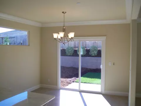 663 Rogue River Way, Redding, CA 96003 photo 11
