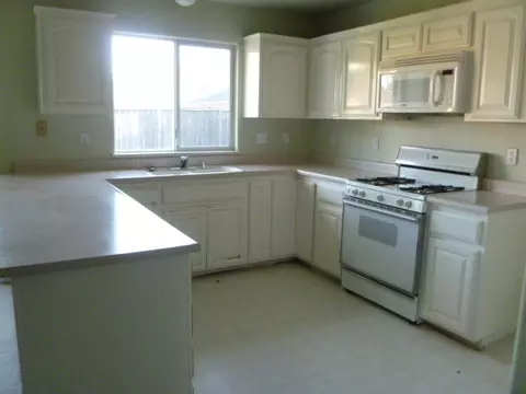 2765 Cobblestone, Anderson, CA 96007 photo 10