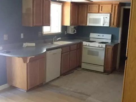 3721 Magnums Way, Redding, CA 96003 photo 4