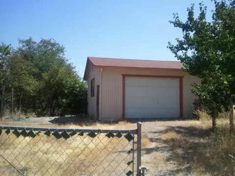 3721 Magnums Way, Redding, CA 96003 photo 2