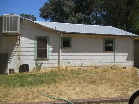 4726 Cedars Rd, Redding, CA 96001 photo 1