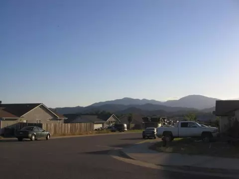 11387 Balboa, Redding, CA 96003 photo 4