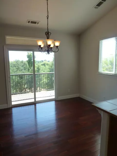 871 Collyer, Redding, CA 96002 photo 14
