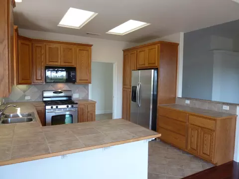 871 Collyer, Redding, CA 96002 photo 8