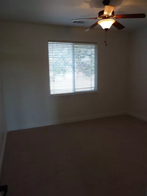 871 Collyer, Redding, CA 96002 photo 22