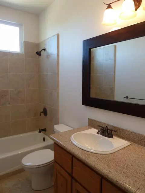 871 Collyer, Redding, CA 96002 photo 19