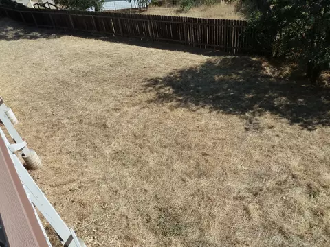 871 Collyer, Redding, CA 96002 photo 33