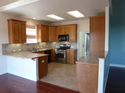 871 Collyer, Redding, CA 96002 photo 4