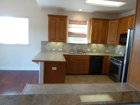 871 Collyer, Redding, CA 96002 photo 10