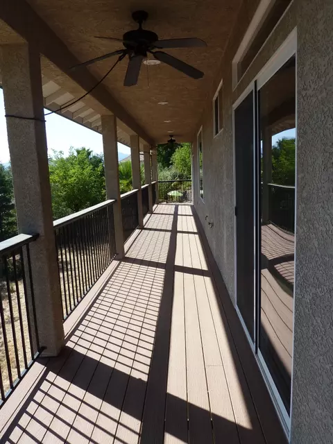 871 Collyer, Redding, CA 96002 photo 28