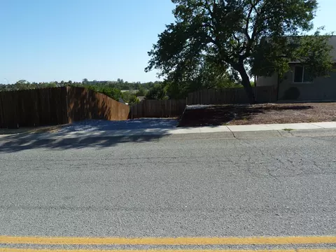 871 Collyer, Redding, CA 96002 photo 35
