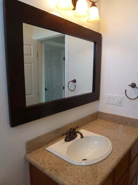 871 Collyer, Redding, CA 96002 photo 20