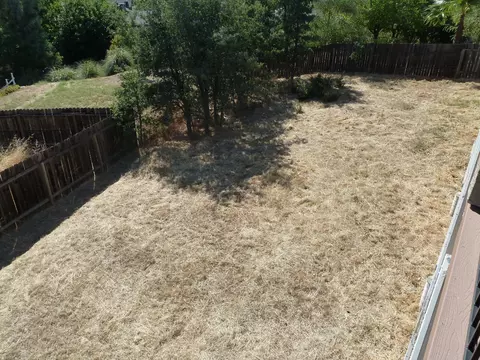 871 Collyer, Redding, CA 96002 photo 32