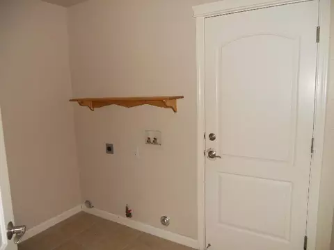 7598 Pit Rd, Redding, CA 96001 photo 5
