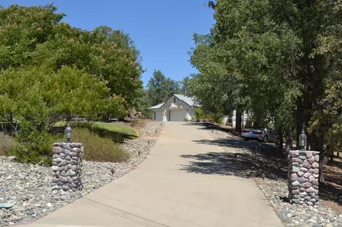 13249 Luna, Redding, CA 96003 photo 25